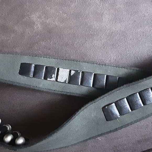 BLACK VINTAGE LEATHER BULLET BELT - Picture 3 of 6